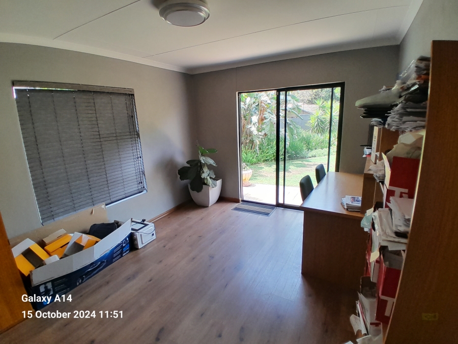 6 Bedroom Property for Sale in Protea Park North West